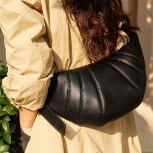 Lemaire Croissant Small leather bag